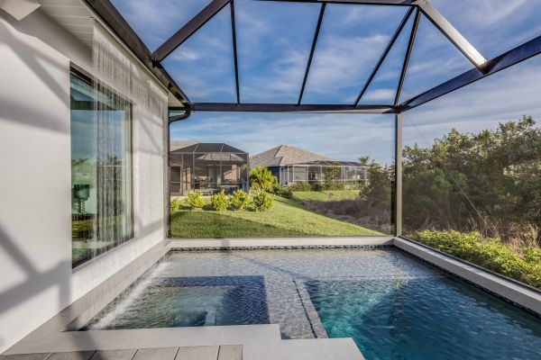 Pool Screen Mesh Replacement