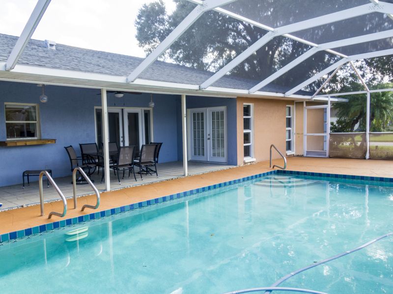 Pool Cage Screen Replacement